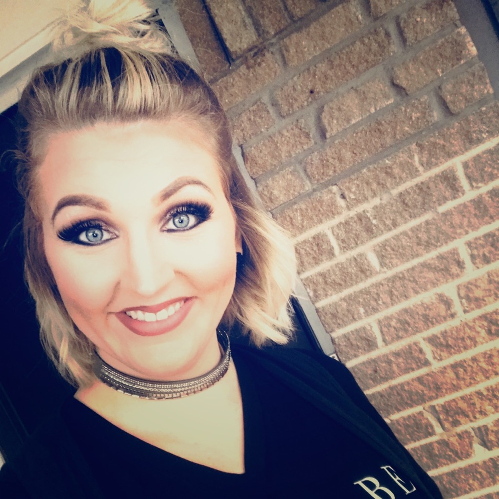 Meet your Posher, Stephanie